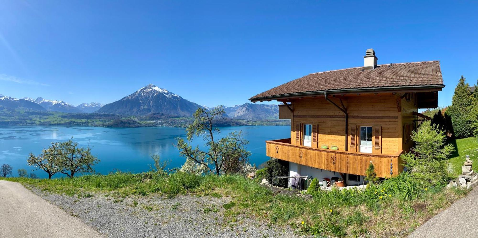 Chalet Egglen "Typical Swiss House, Best Views, Private Jacuzzi" سيغريسويل المظهر الخارجي الصورة