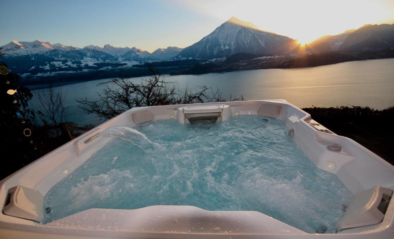 Chalet Egglen "Typical Swiss House, Best Views, Private Jacuzzi" سيغريسويل المظهر الخارجي الصورة